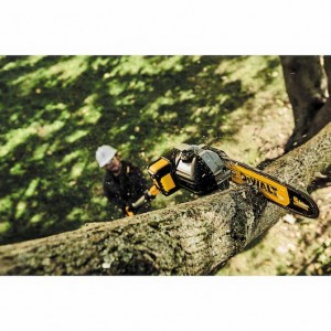 DeWALT 18V XR® Pole Saw 